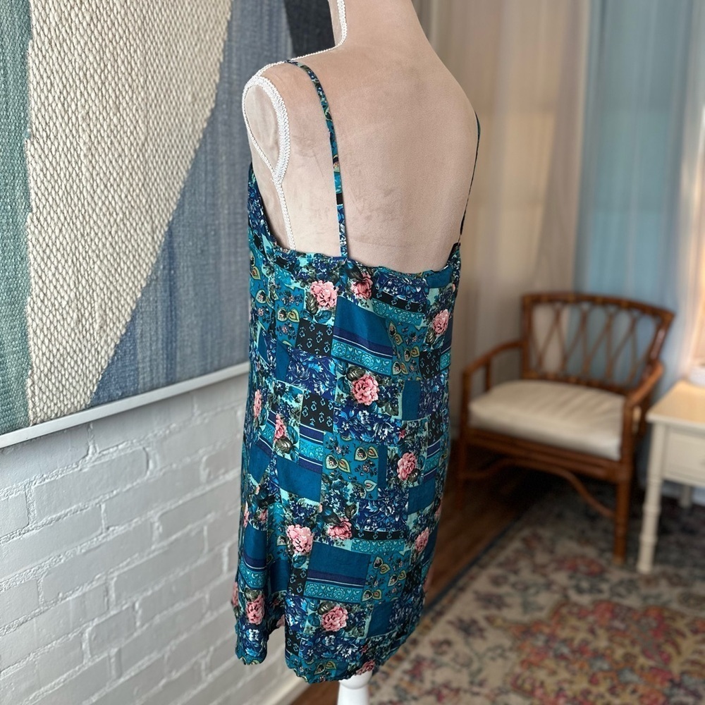 Robert Stock Limited 100% Silk Rose and Bandana Patterned Dress - Picture 7 of 9